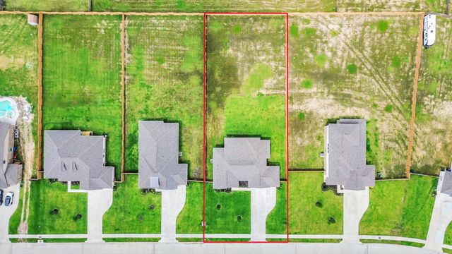 395 Hunter Ranch Way, Dayton, TX 77535