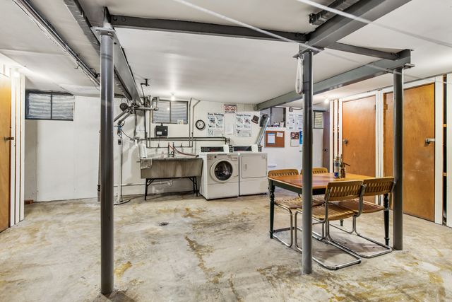 6817 N Olmsted Avenue 201, Chicago, IL 60631