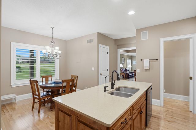 5915 GREEN GATE LN, Columbia, MO 65201