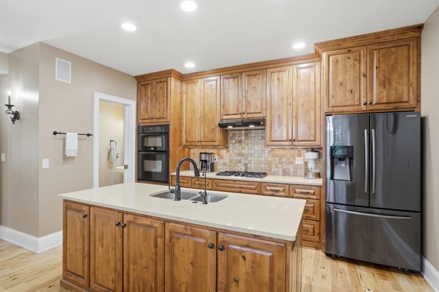 5915 GREEN GATE LN, Columbia, MO 65201