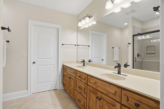 5915 GREEN GATE LN, Columbia, MO 65201