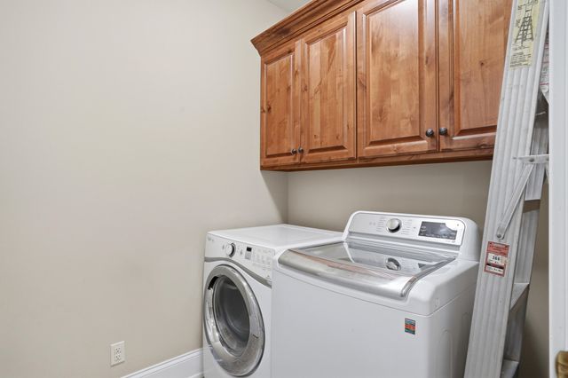5915 GREEN GATE LN, Columbia, MO 65201