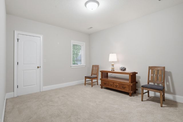 5915 GREEN GATE LN, Columbia, MO 65201