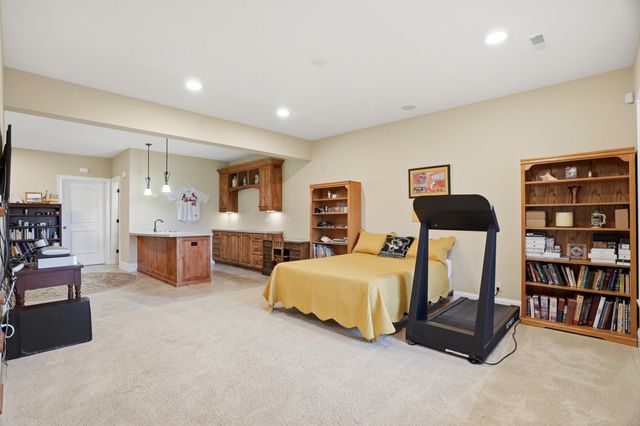 5915 GREEN GATE LN, Columbia, MO 65201