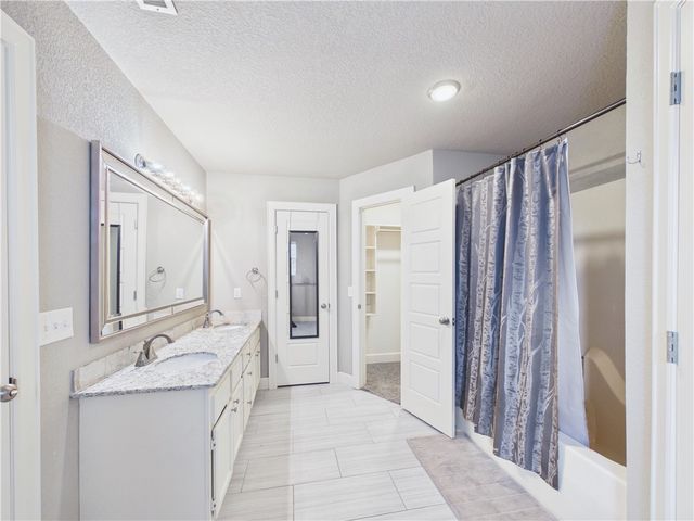 1706 S 20th Street, Rogers, AR 72758