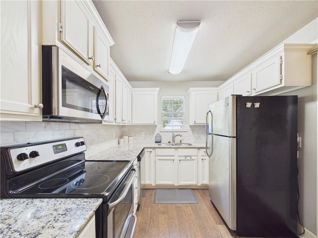 1706 S 20th Street, Rogers, AR 72758