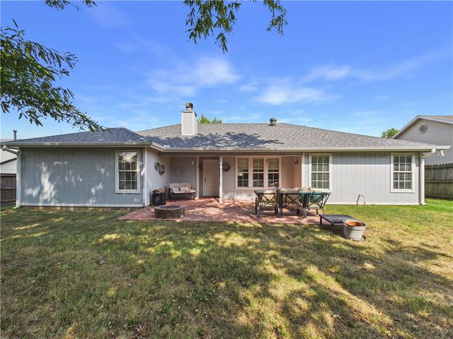 1706 S 20th Street, Rogers, AR 72758
