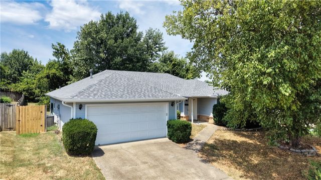 1706 S 20th Street, Rogers, AR 72758