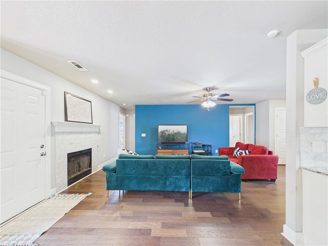 1706 S 20th Street, Rogers, AR 72758