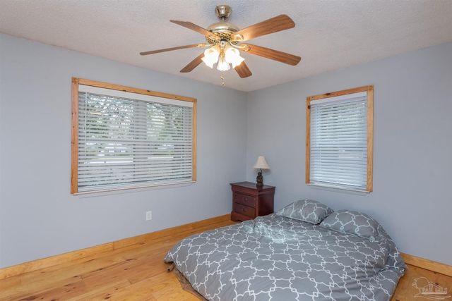 1395 Harold Ave, Pensacola, FL 32514