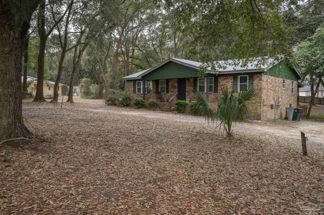 1395 Harold Ave, Pensacola, FL 32514