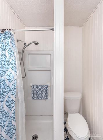 1395 Harold Ave, Pensacola, FL 32514