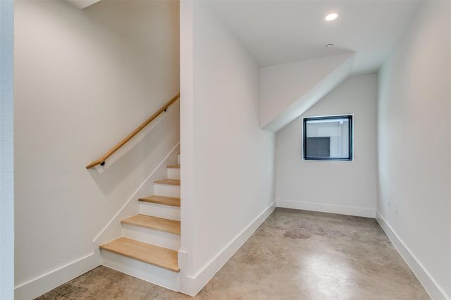 5609 Live Oak Street 302, Dallas, TX 75206