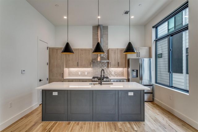 5609 Live Oak Street 302, Dallas, TX 75206