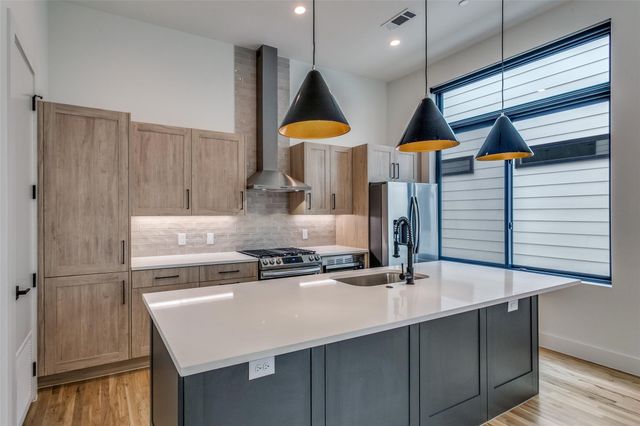 5609 Live Oak Street 302, Dallas, TX 75206