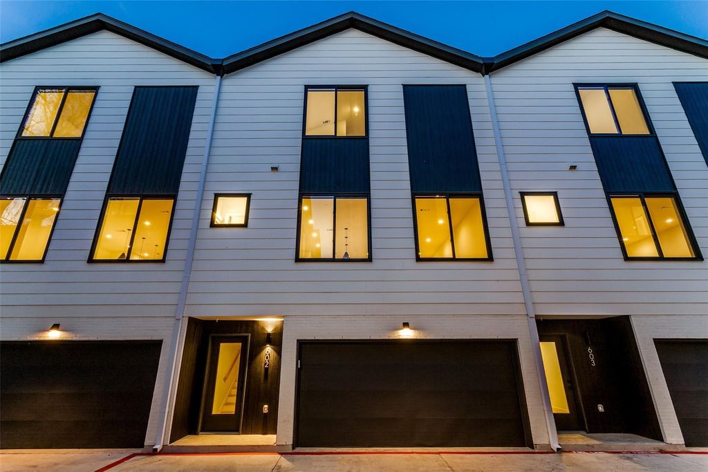 5609 Live Oak Street 302, Dallas, TX 75206