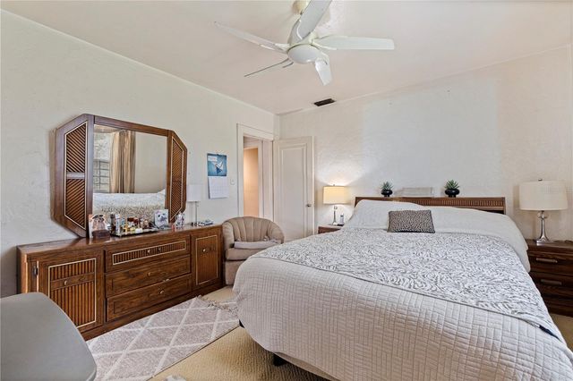 726 17TH AVENUE S, St Petersburg, FL 33701