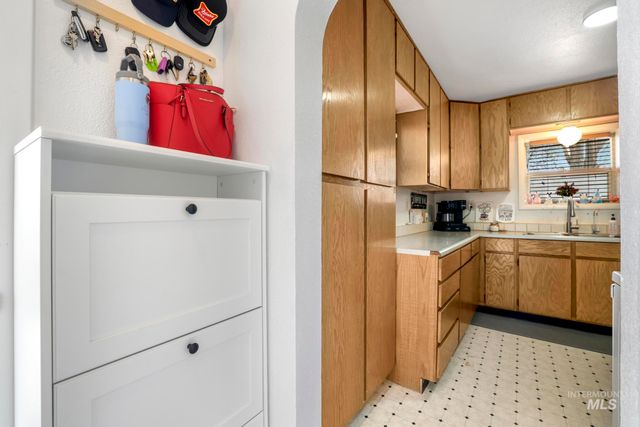 88 S 400 W, Jerome, ID 83338