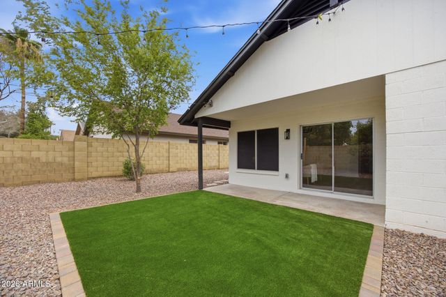 18426 N 19TH Street, Phoenix, AZ 85022