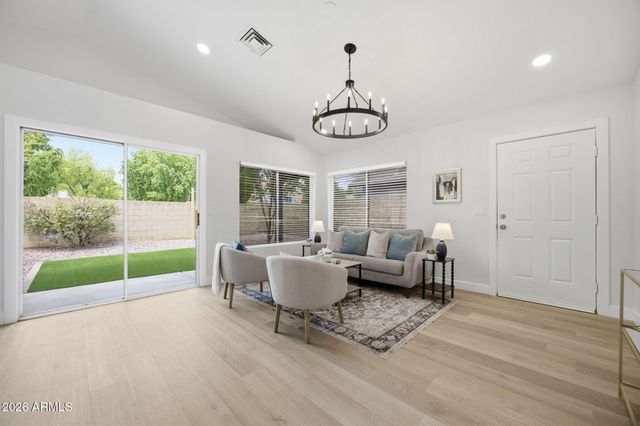 18426 N 19TH Street, Phoenix, AZ 85022