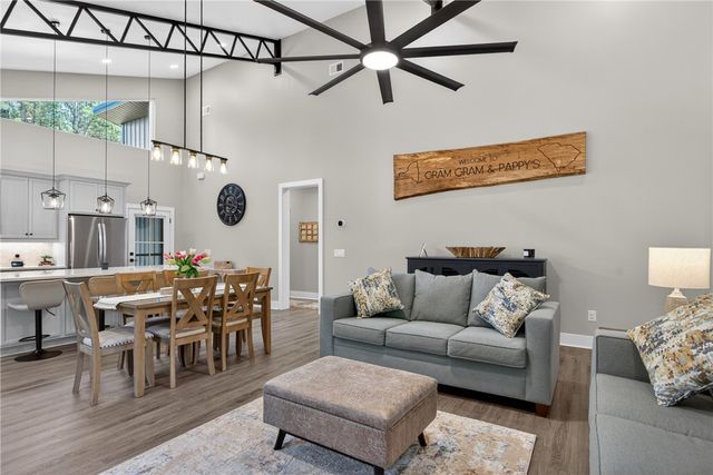 235 & 215 Dairy Farm Road, Westminster, SC 29693