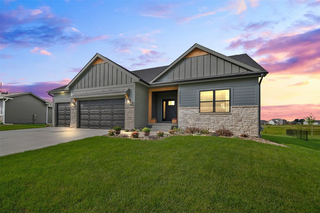 2309 NW 29th Street, Ankeny, IA 50023