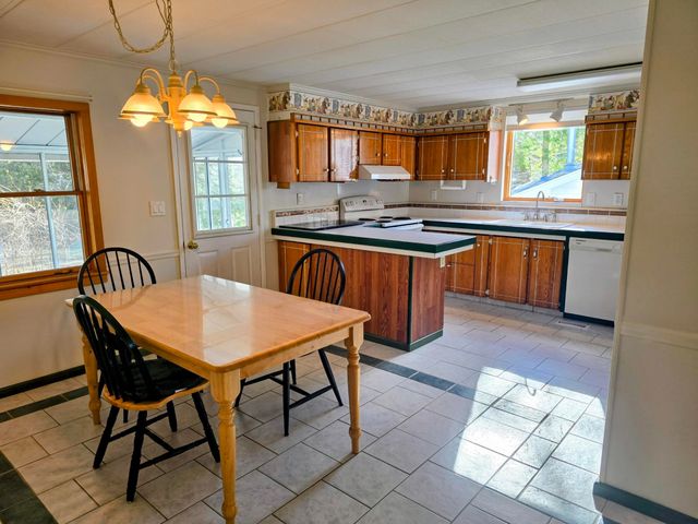 1 Marsh Hill Circle, Tilton, NH 03276