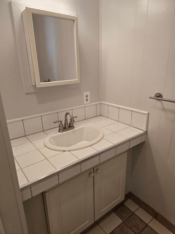 1 Marsh Hill Circle, Tilton, NH 03276