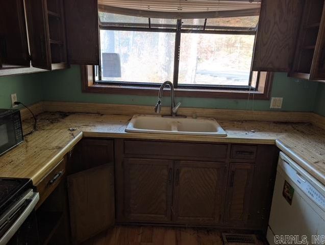 2 Tomisa Lane, Hot Springs Village, AR 71909