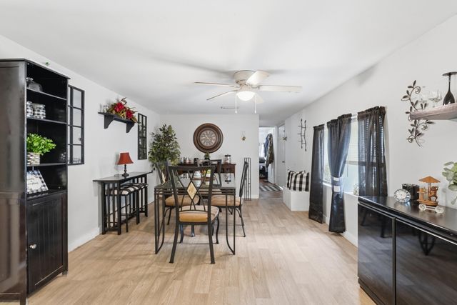 208 Rae Lane, Bonneau, SC 29431