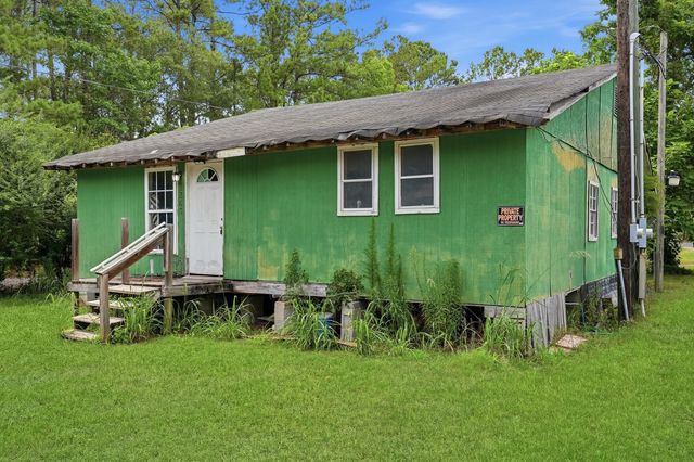 208 Rae Lane, Bonneau, SC 29431