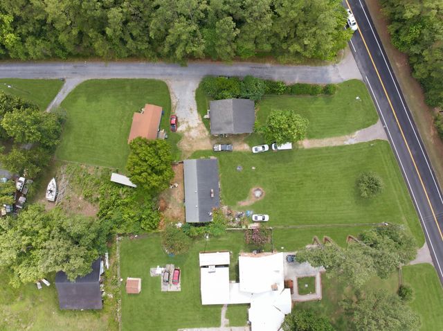208 Rae Lane, Bonneau, SC 29431