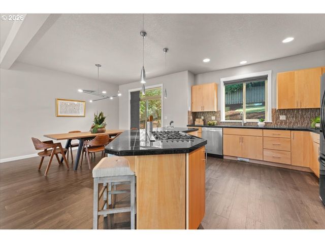 36716 ICHABOD St, Sandy, OR 97055