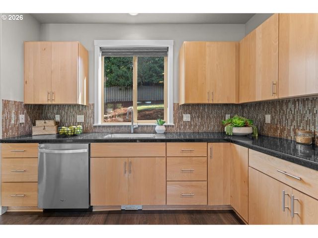 36716 ICHABOD St, Sandy, OR 97055