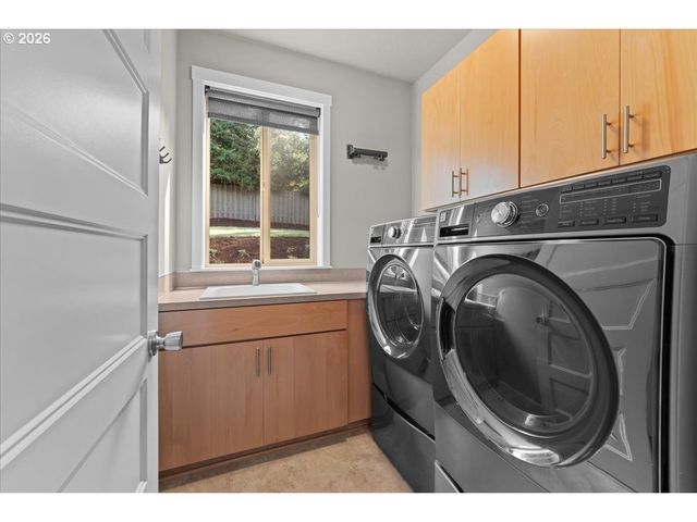 36716 ICHABOD St, Sandy, OR 97055