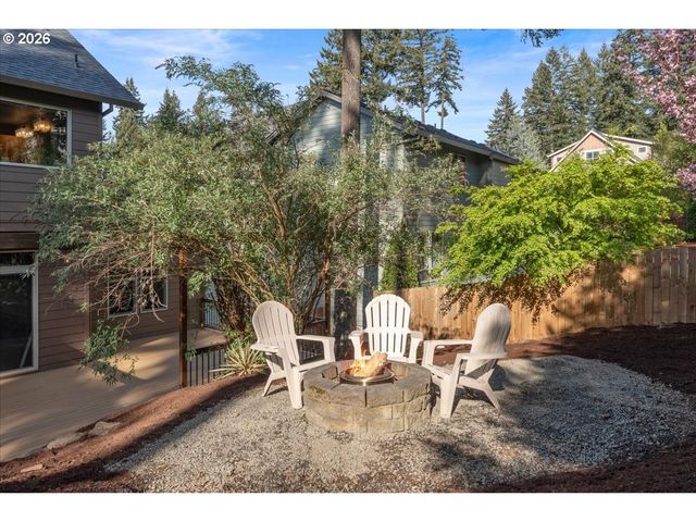 36716 ICHABOD St, Sandy, OR 97055