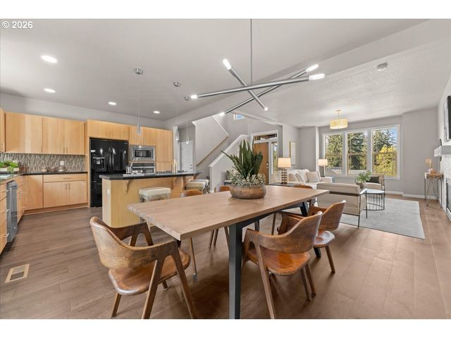 36716 ICHABOD St, Sandy, OR 97055