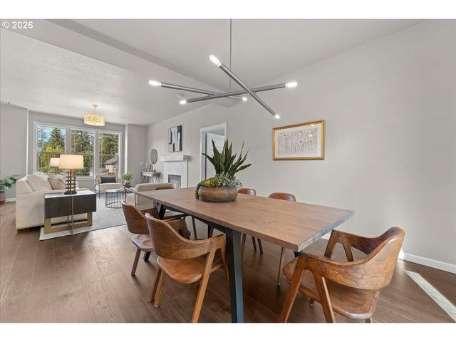 36716 ICHABOD St, Sandy, OR 97055