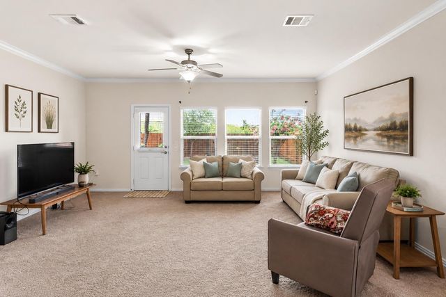 10413 Crescendo LN, Austin, TX 78747