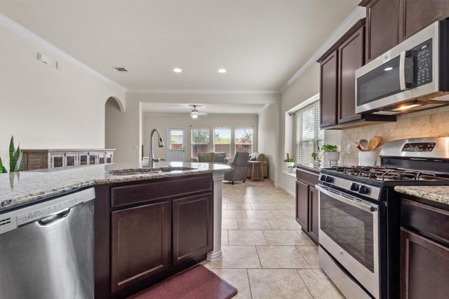 10413 Crescendo LN, Austin, TX 78747
