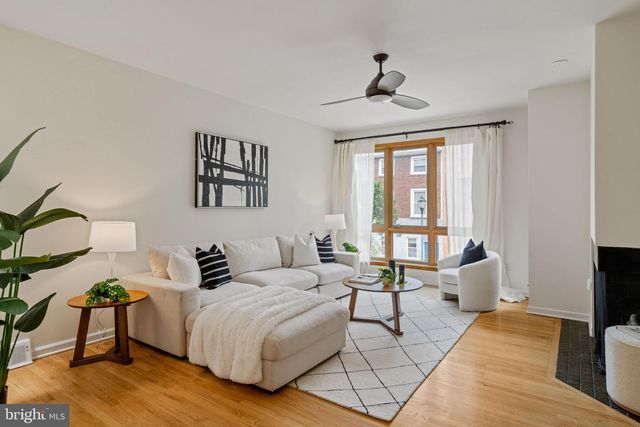 2046 SOUTH ST, Philadelphia, PA 19146