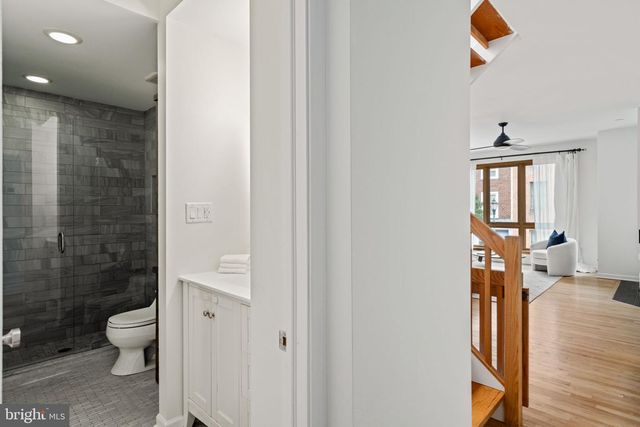 2046 SOUTH ST, Philadelphia, PA 19146