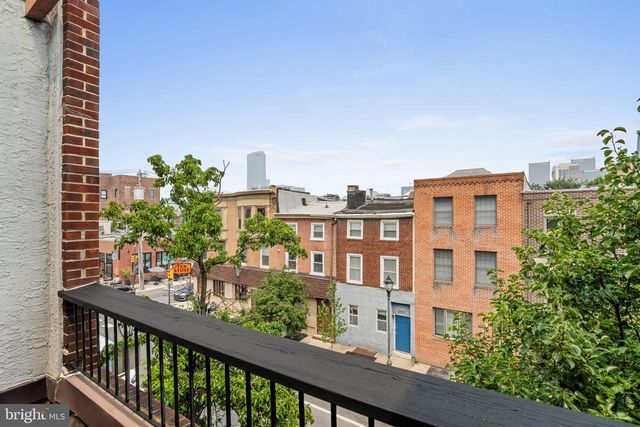 2046 SOUTH ST, Philadelphia, PA 19146