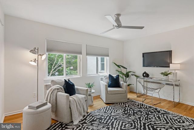 2046 SOUTH ST, Philadelphia, PA 19146
