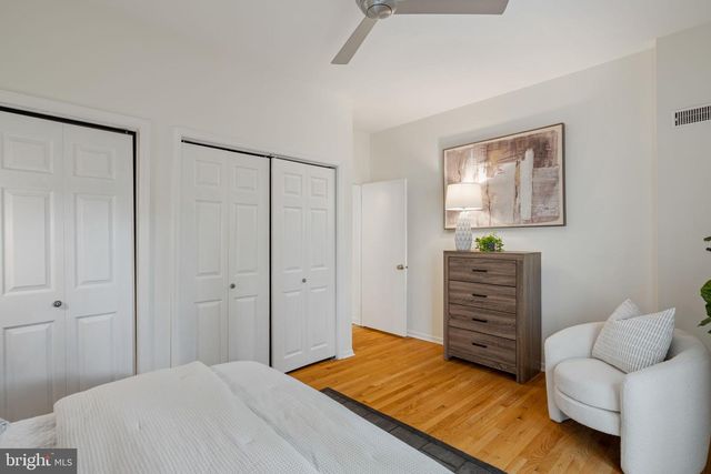 2046 SOUTH ST, Philadelphia, PA 19146