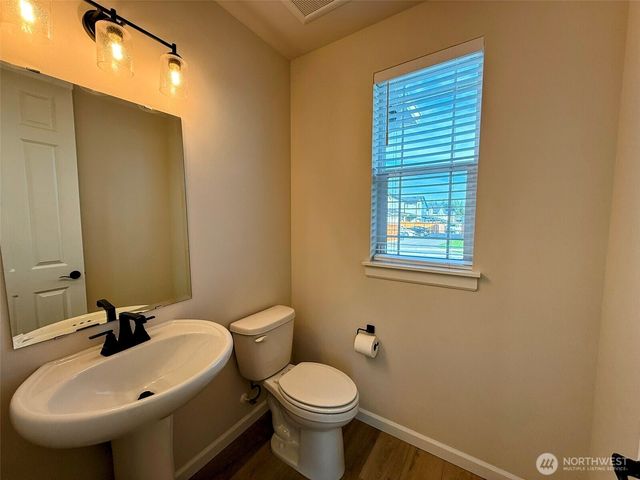 15328 208th Avenue E, Bonney Lake, WA 98391