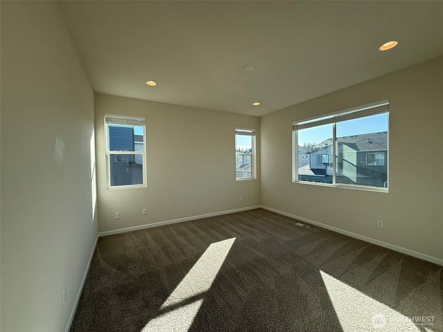 15328 208th Avenue E, Bonney Lake, WA 98391