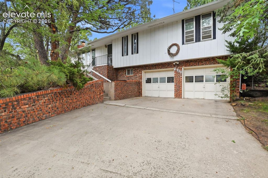 2718 Northridge Drive, Colorado Springs, CO 80918 — exterior