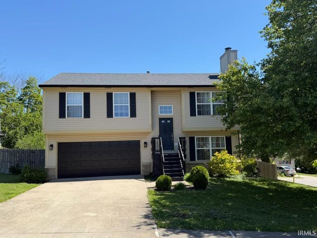 2607 S Southern Pines Court, Bloomington, IN 47403