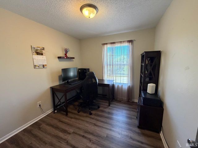 2607 S Southern Pines Court, Bloomington, IN 47403